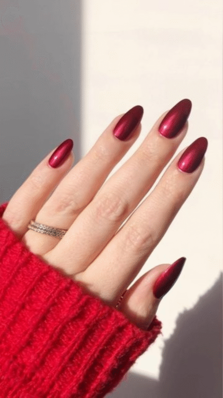 Elegant bridal red nails with subtle gold accents